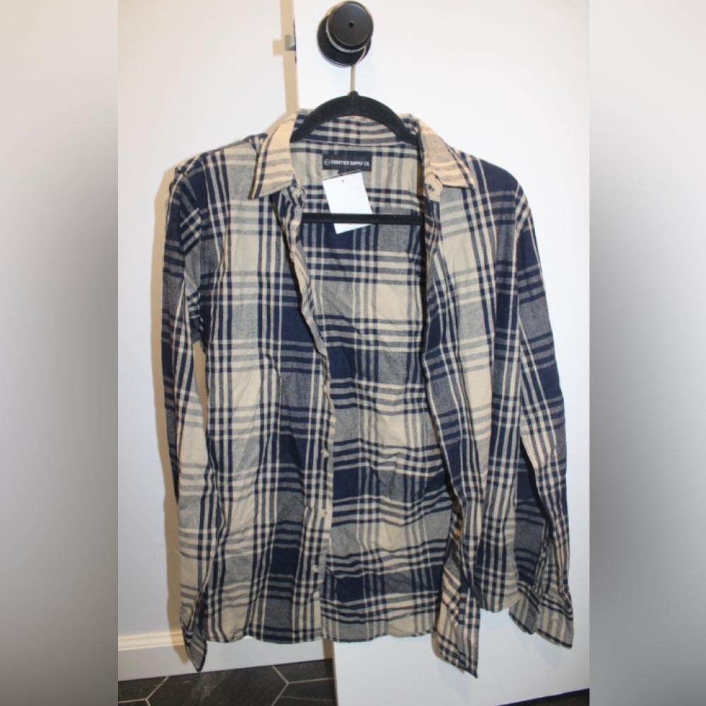 Frontier Supply Co. Men’s Blue & Beige Plaid Button-Up Shirt Small NWT